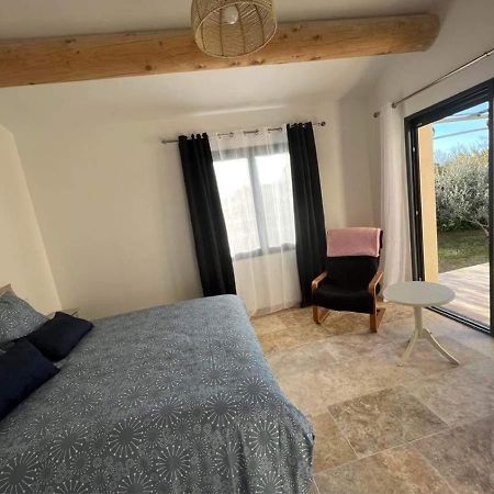Appartement Calme Et Lumineux Paradou Bagian luar foto