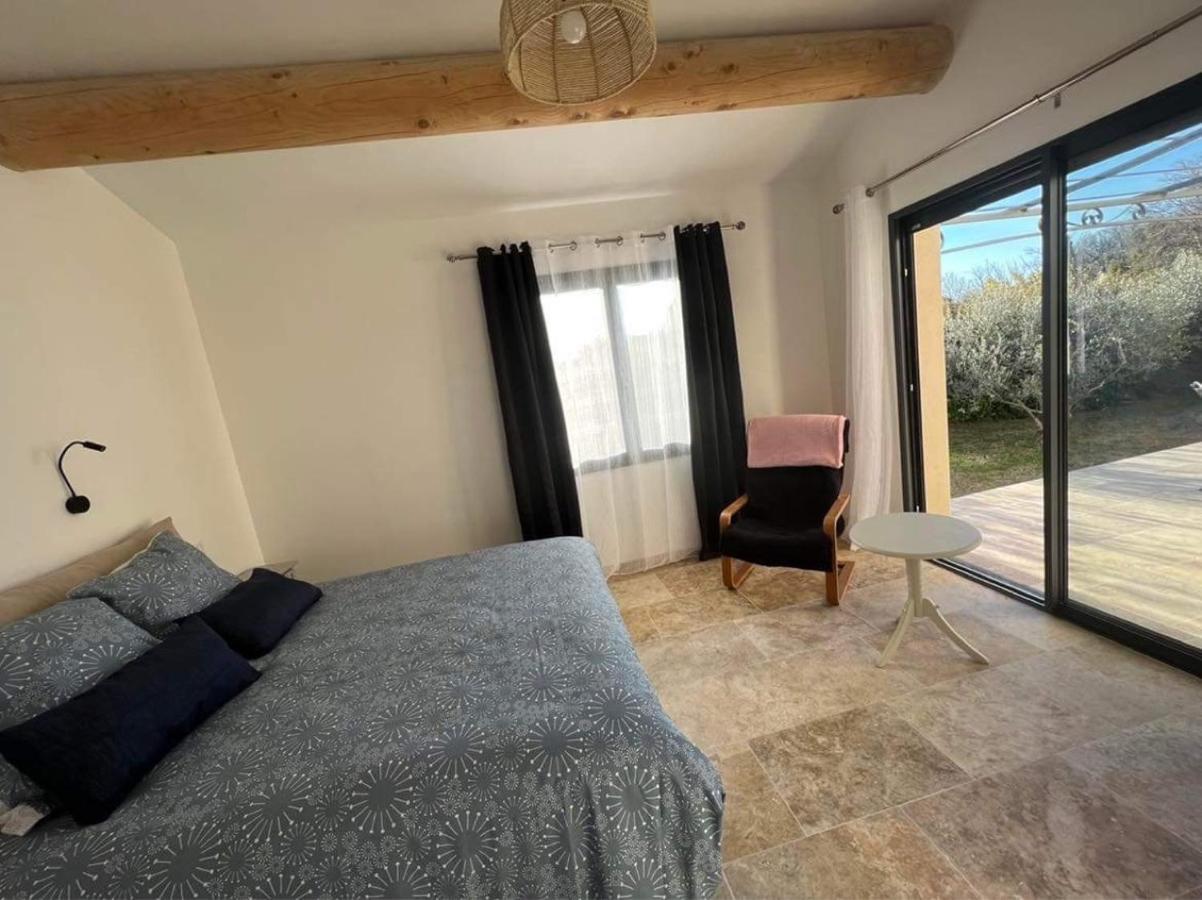 Appartement Calme Et Lumineux Paradou Bagian luar foto